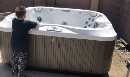 Jacuzzi Hot Tubs and Outdoor Living LLC